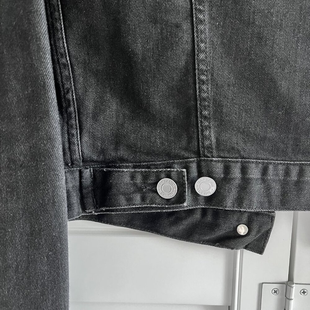 GAP Black Denim Jean Jacket - Picture 4 of 10